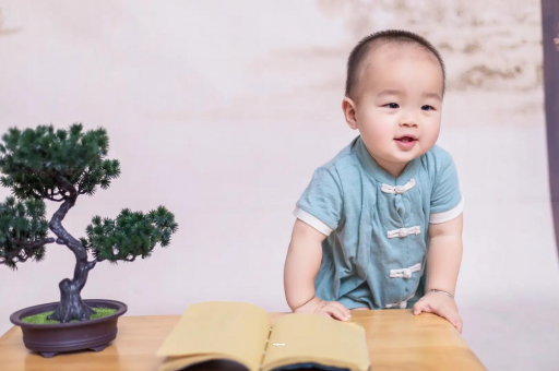 临邑宝宝爱吐奶是什么原因